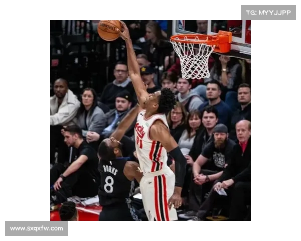 NBA盖帽王风采展现联盟防守巨星巅峰对决与历史传承 NBA盖帽王风采展现联盟防守巨星巅峰对决与历史传承